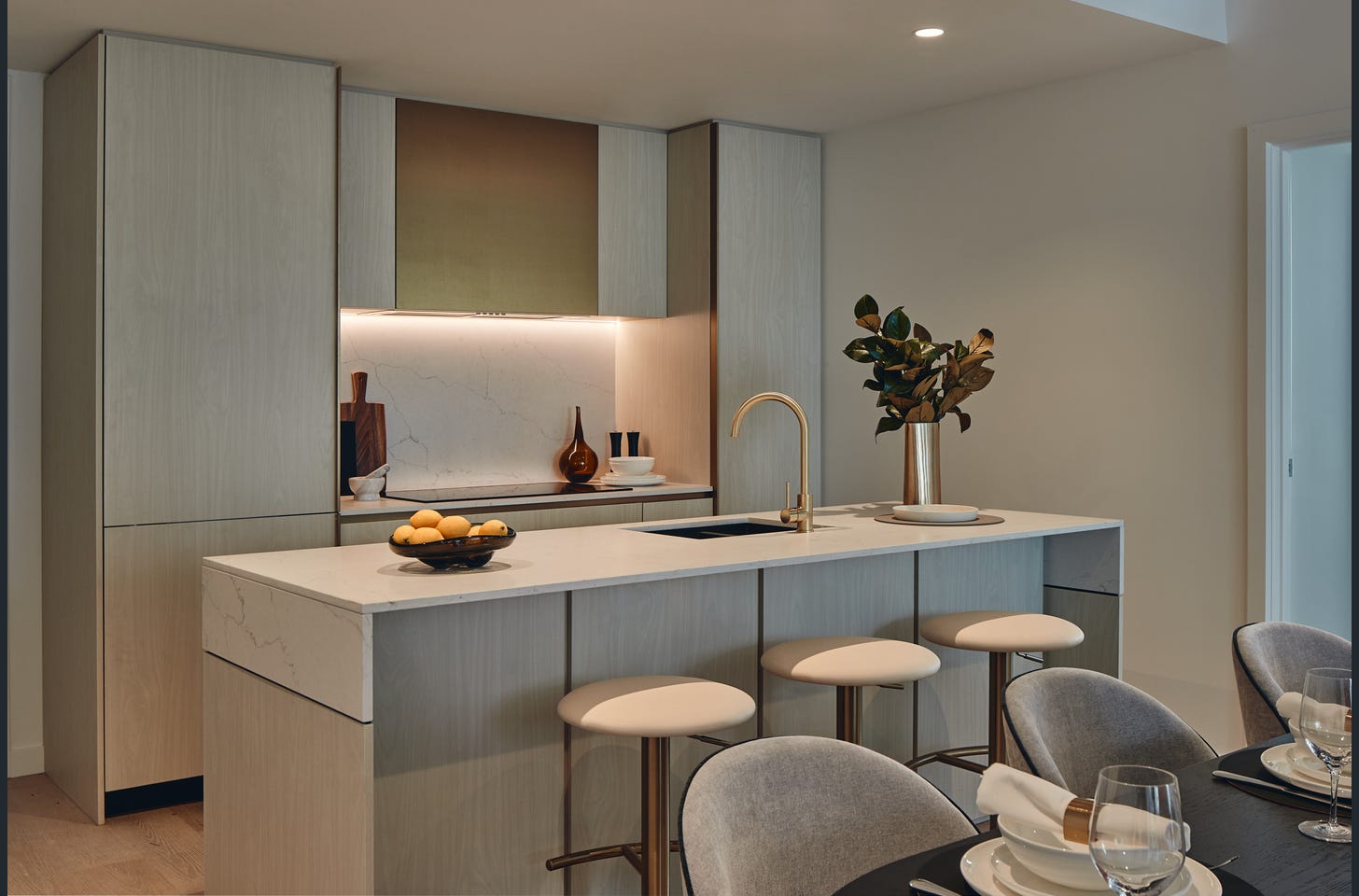 2-Bed 806